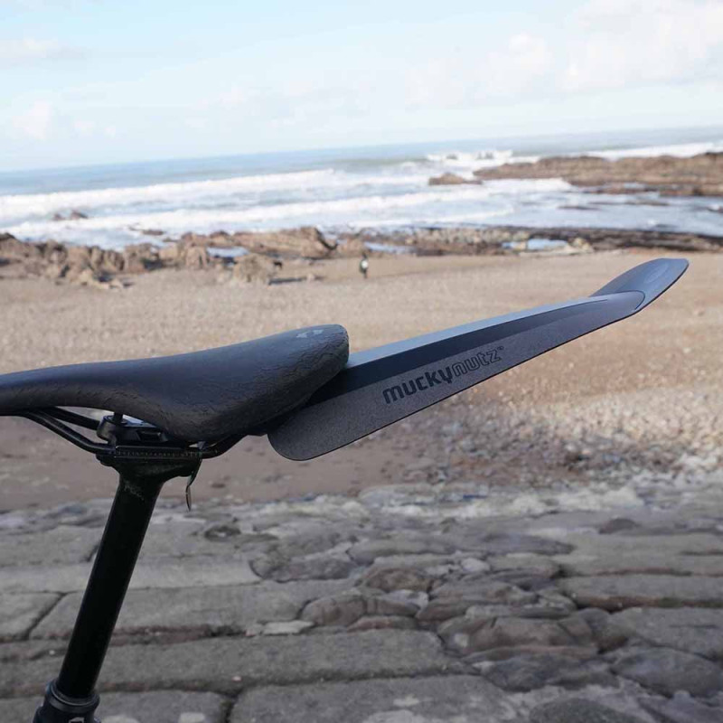 Blatník zadní Mucky Nutz Butt Fender 22 - reflexní