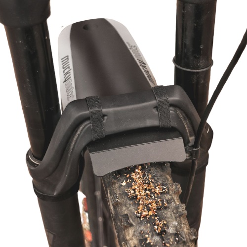 Blatník přední Mucky Nutz Face Fender 22 - černý